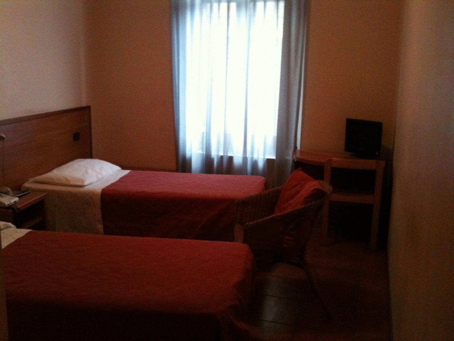 Hotel Nuovo Milan Luaran gambar